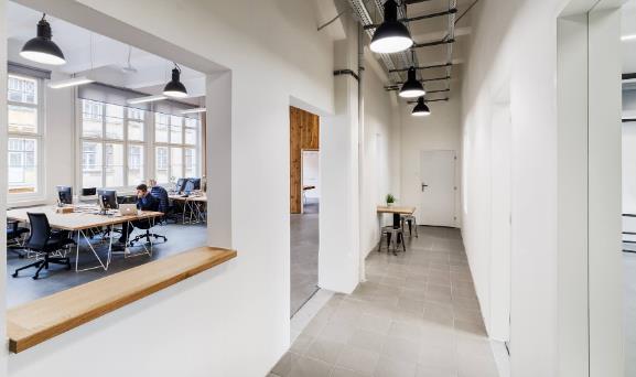 ���u��؛���޹�˾300ƽ���b�k�����OӋ